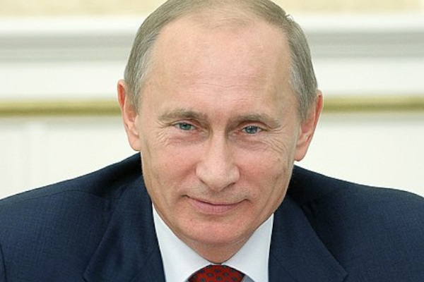 Putin lächelt